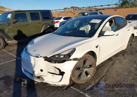 2022 Tesla Model 3 Long Range Dual Motor All-Wheel Drive z USA, uszkodzony, nr VIN 5YJ3E1EB6NF267375